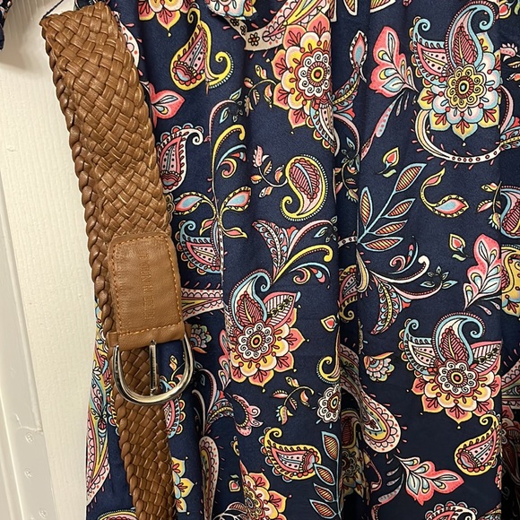 Dress - Picture 4 of 7